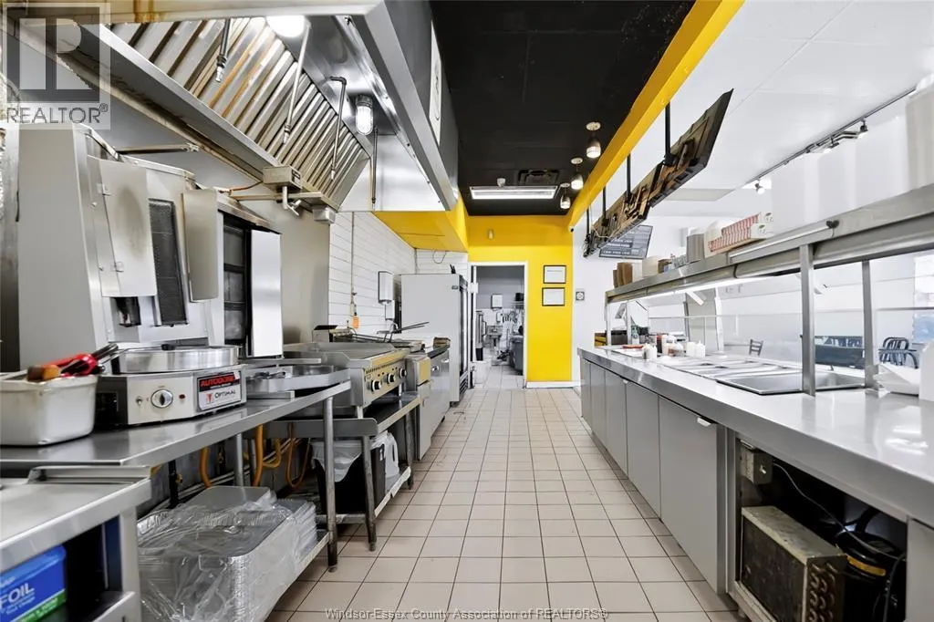1705 WYANDOTTE STREET West Unit# 1