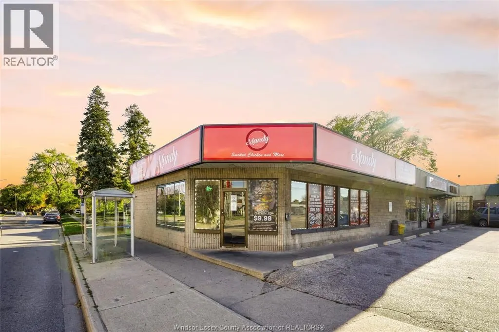 1705 WYANDOTTE STREET West Unit# 1