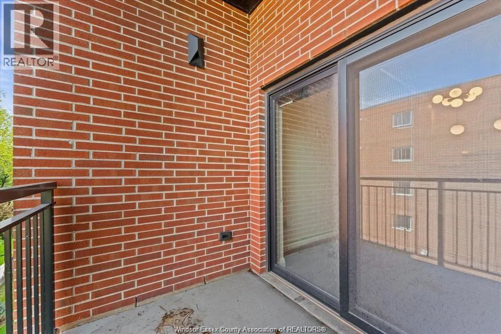 3160 MEADOWBROOK LANE Unit# 210