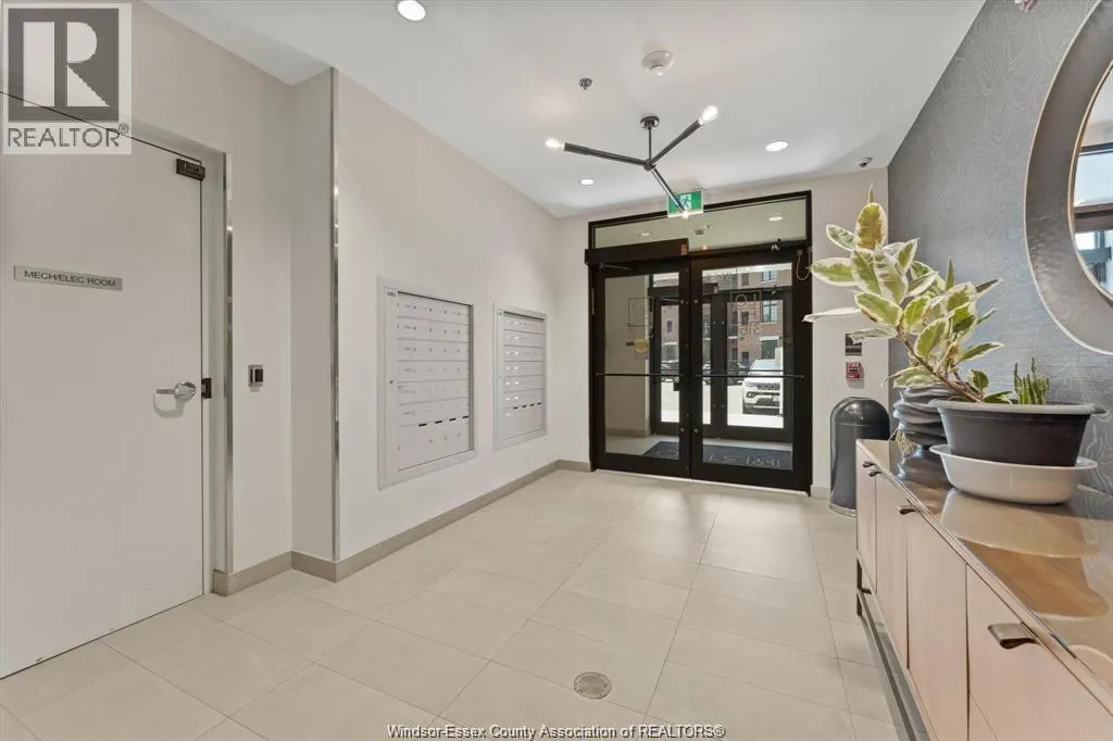 3160 MEADOWBROOK LANE Unit# 210