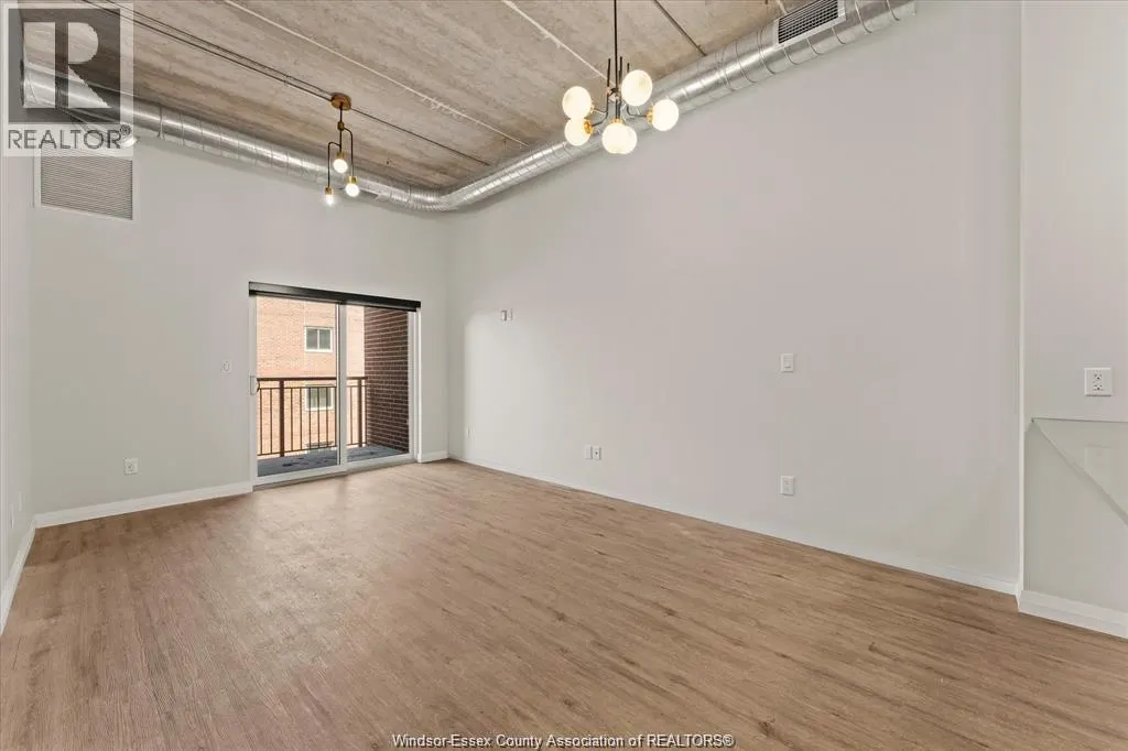 3160 MEADOWBROOK LANE Unit# 210
