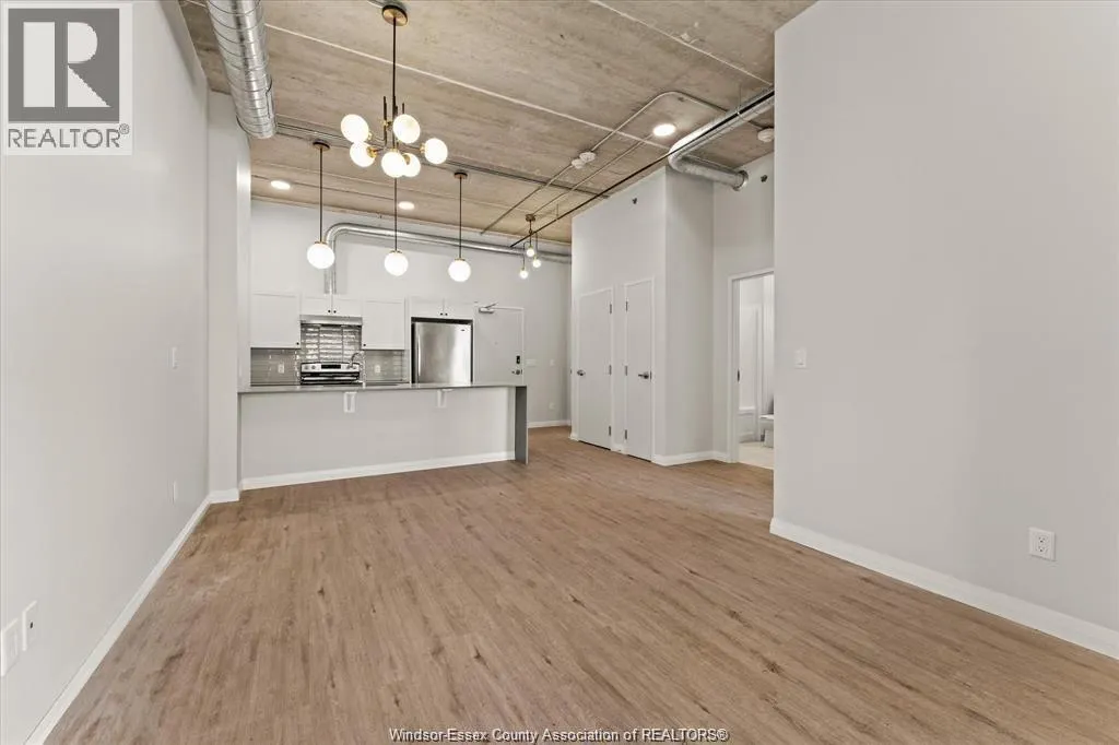 3160 MEADOWBROOK LANE Unit# 210