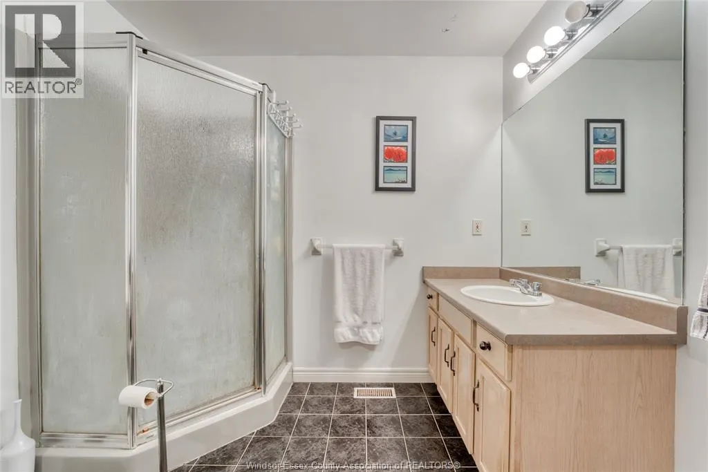 1610 Chornoby CRESCENT