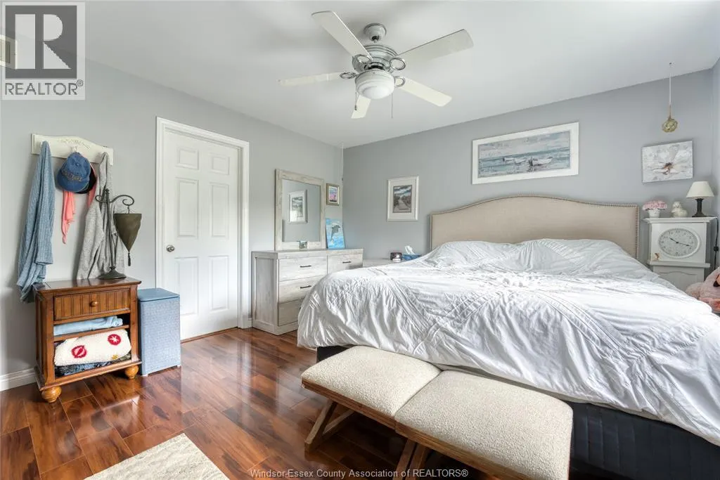 1610 Chornoby CRESCENT