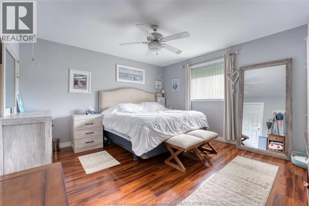1610 Chornoby CRESCENT