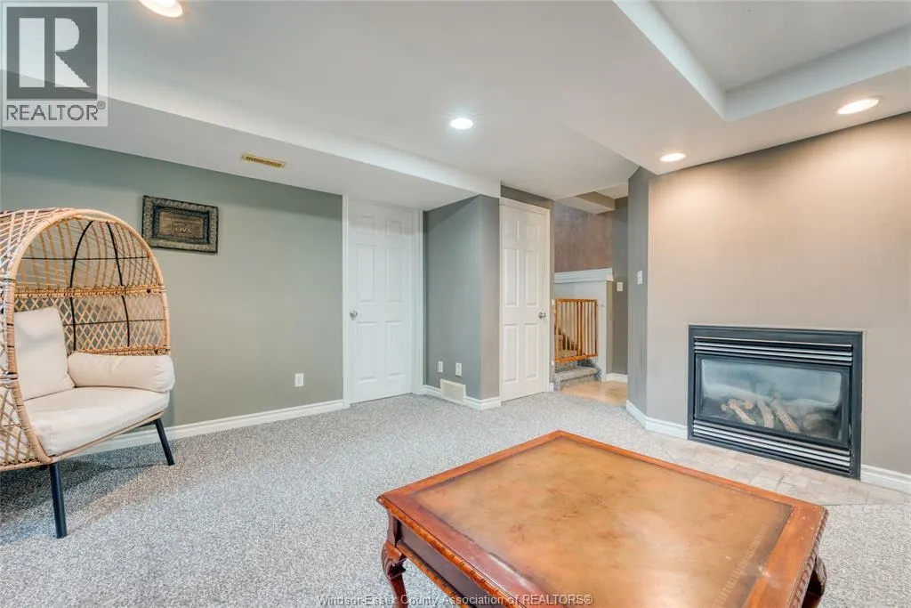 1610 Chornoby CRESCENT