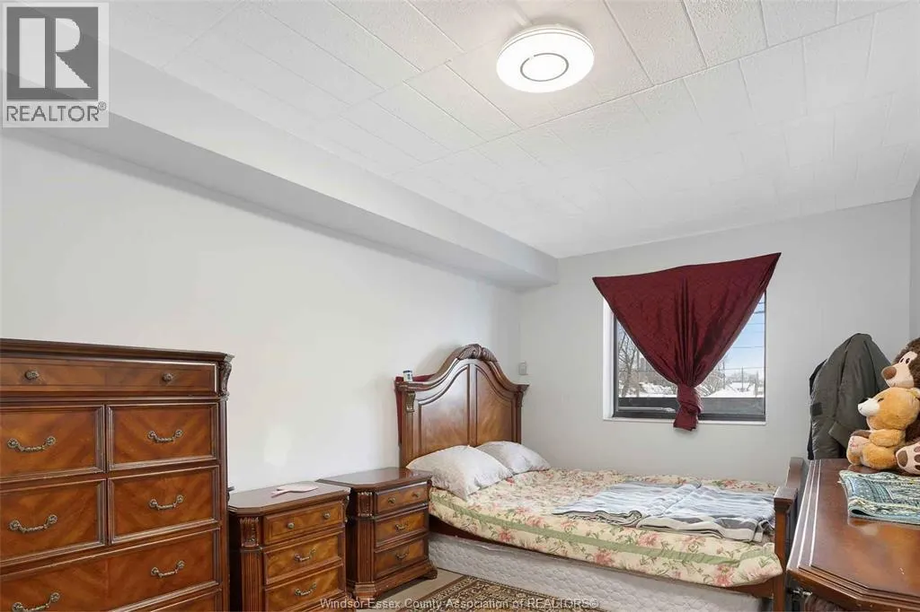 995 ELSMERE