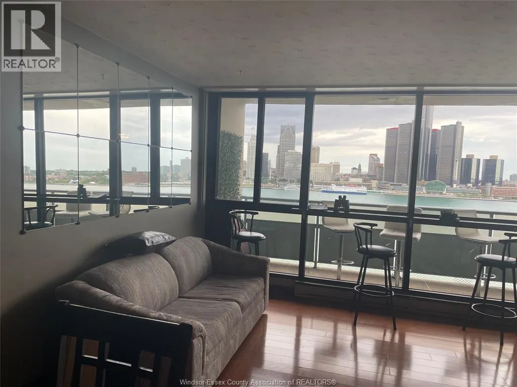 111 RIVERSIDE DRIVE East Unit# 1403