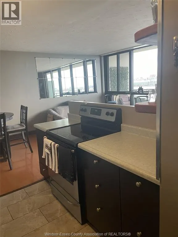 111 RIVERSIDE DRIVE East Unit# 1403