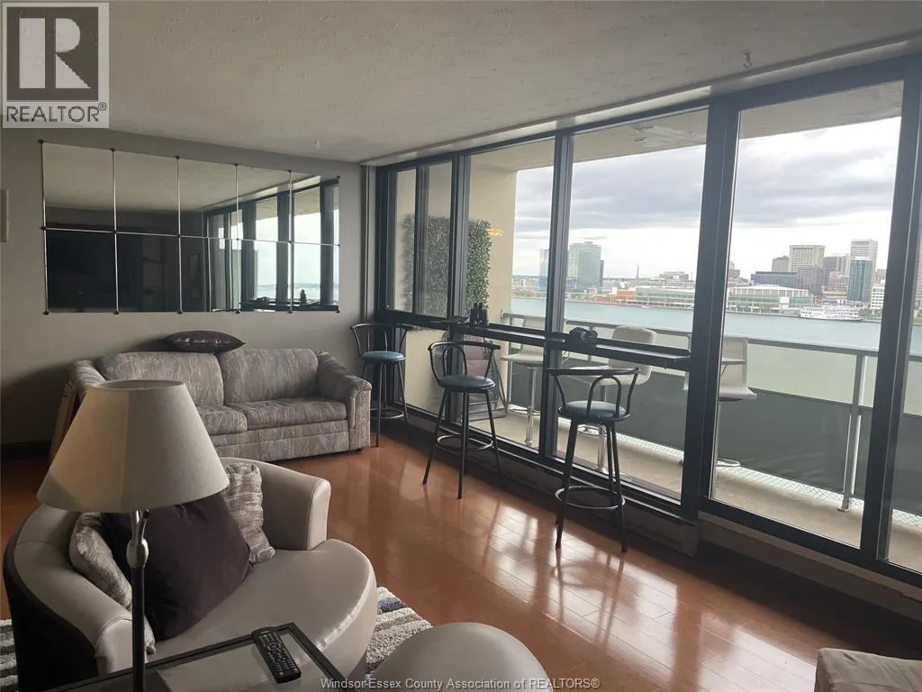 111 RIVERSIDE DRIVE East Unit# 1403