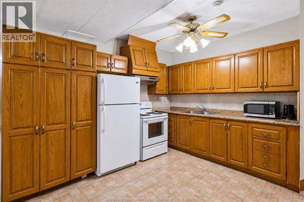 726 SANDISON