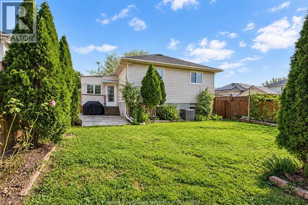 726 SANDISON
