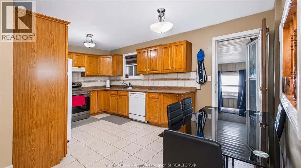 726 SANDISON