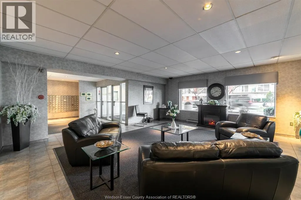 8591 Riverside DRIVE East Unit# 802