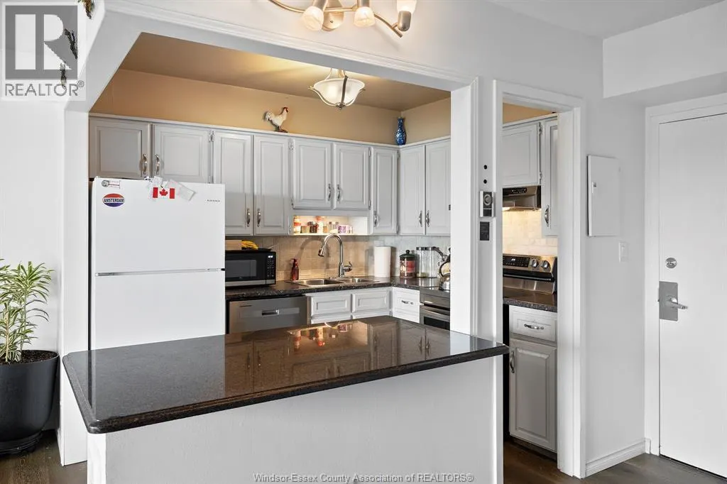 8591 Riverside DRIVE East Unit# 802