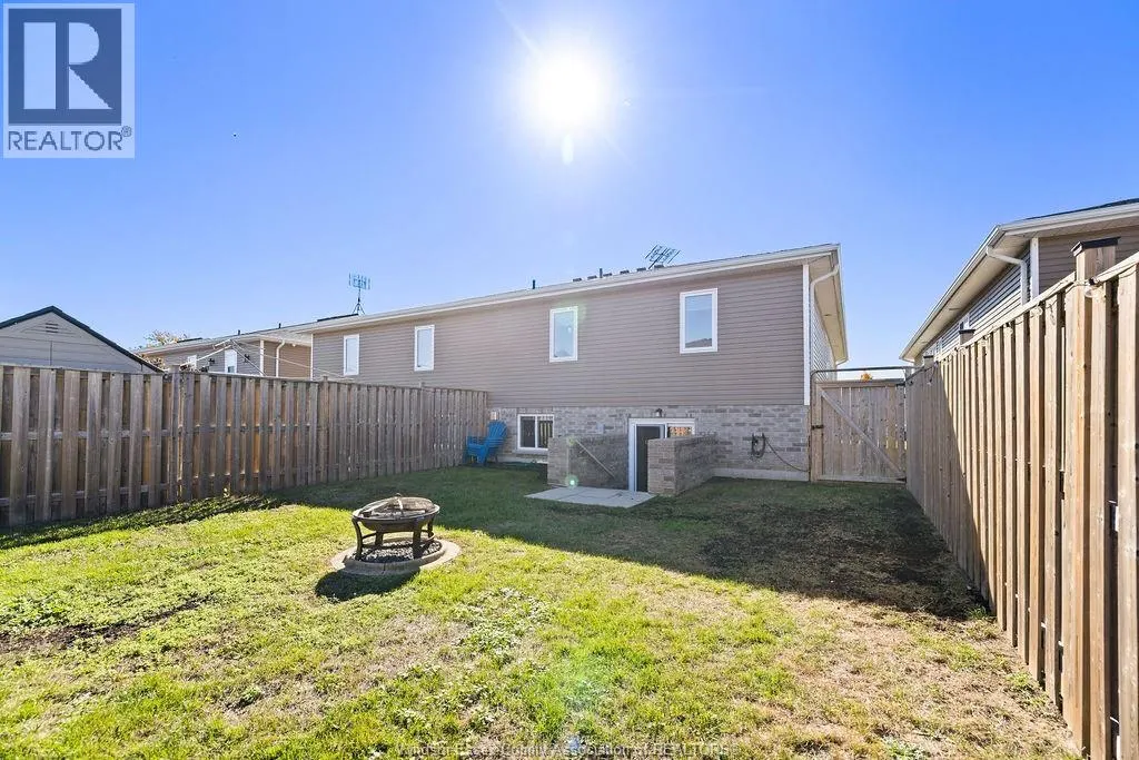 67 HAZEL CRESCENT