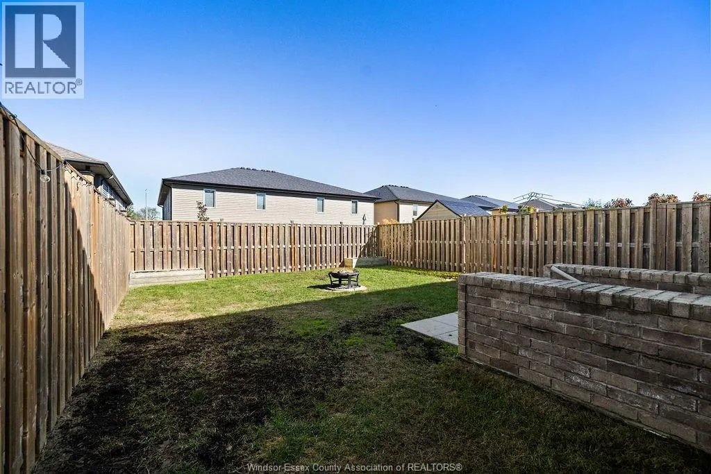 67 HAZEL CRESCENT