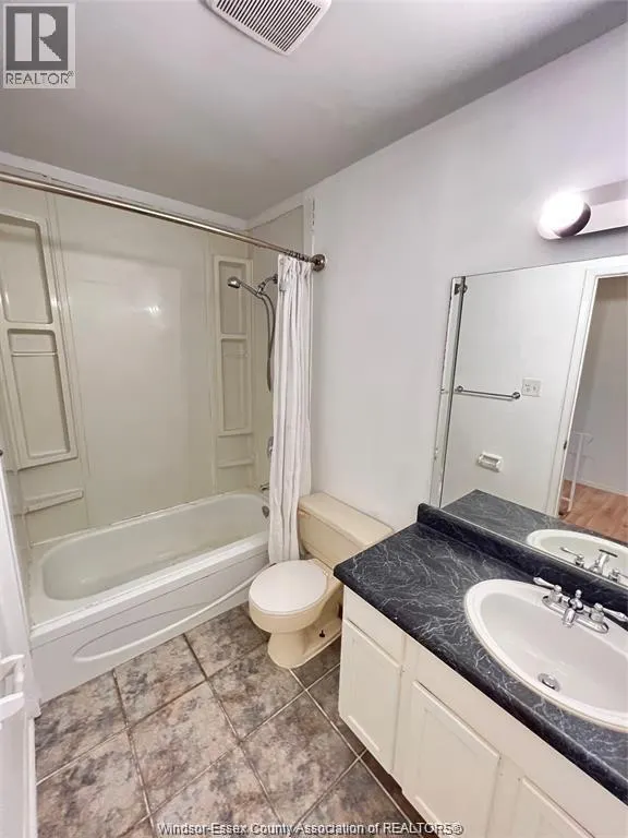 1800 COLUMBIA COURT Unit# 81