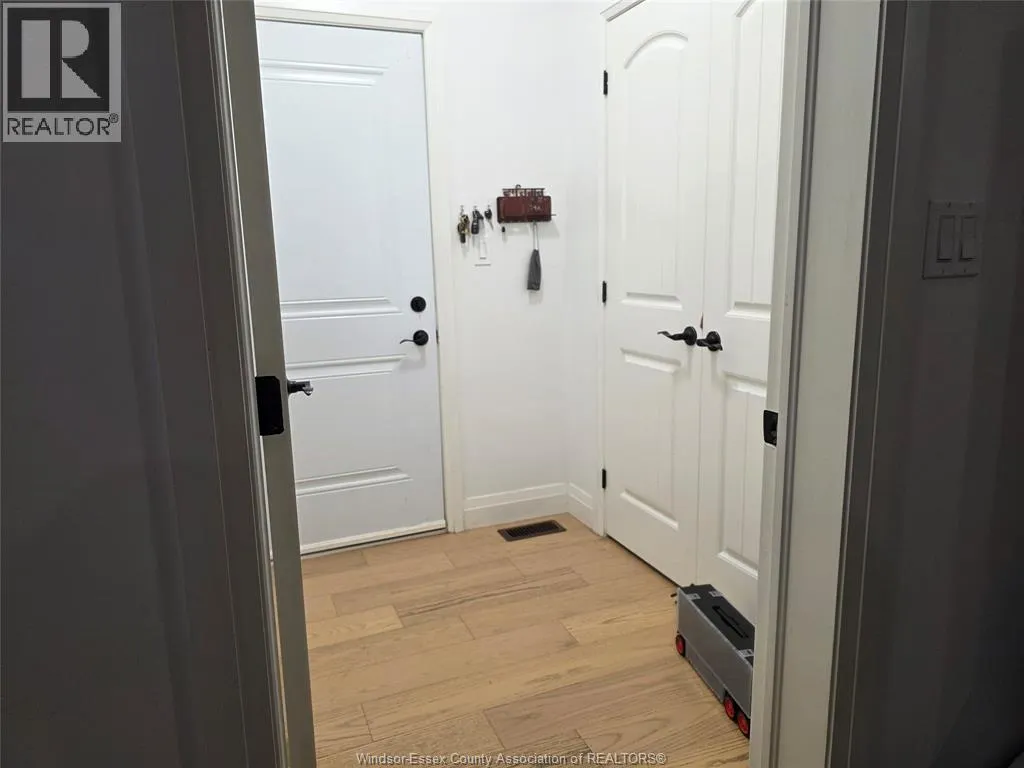109 KINGSBRIDGE DRIVE