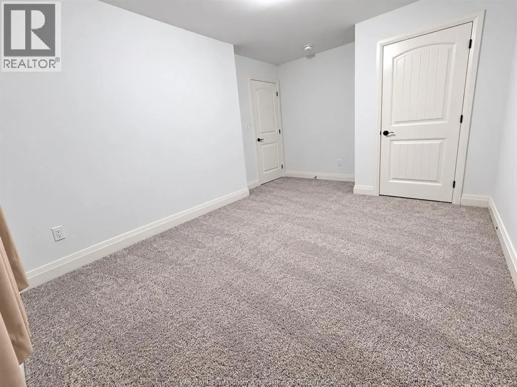 109 KINGSBRIDGE DRIVE