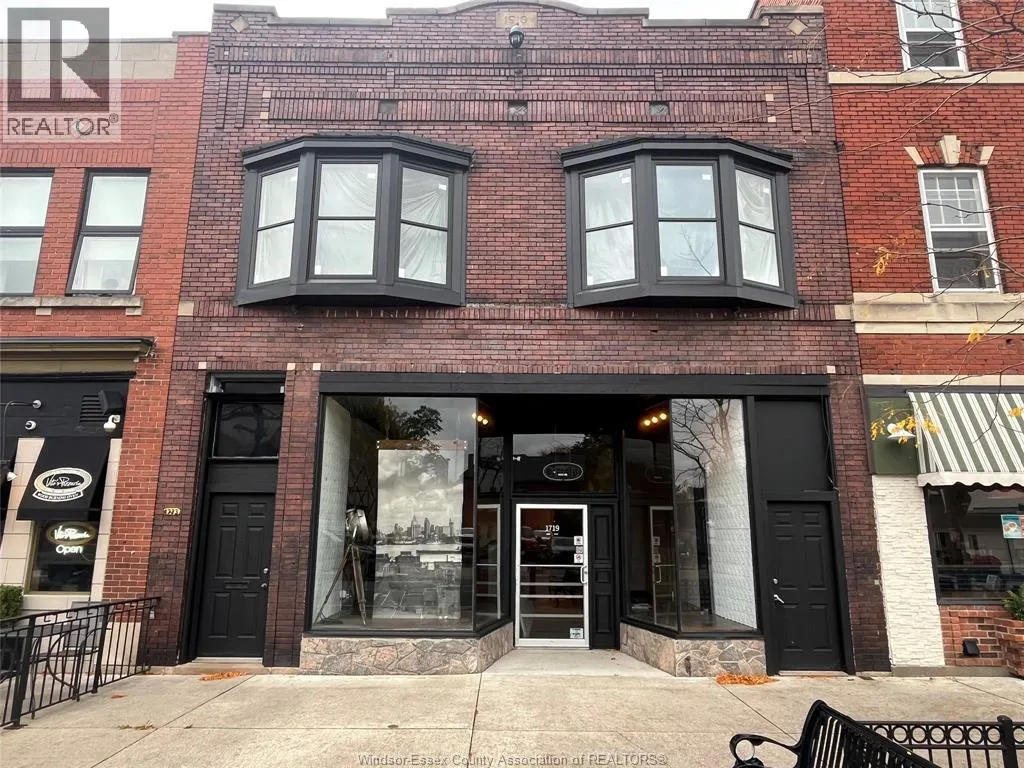 1719 WYANDOTTE STREET East Unit# MAIN