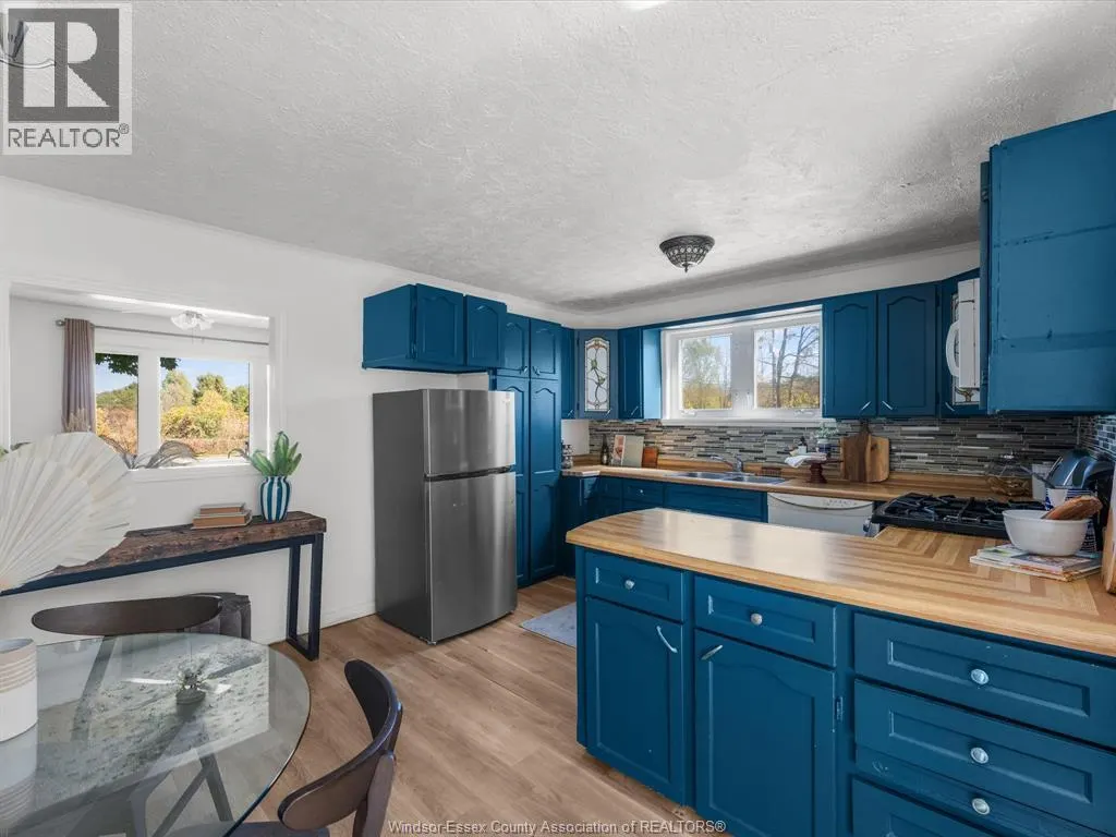 1355 Sprucewood