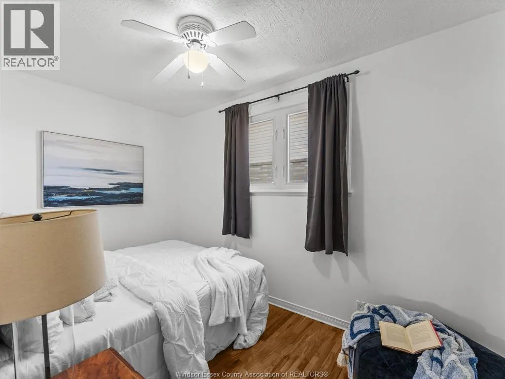 1355 Sprucewood