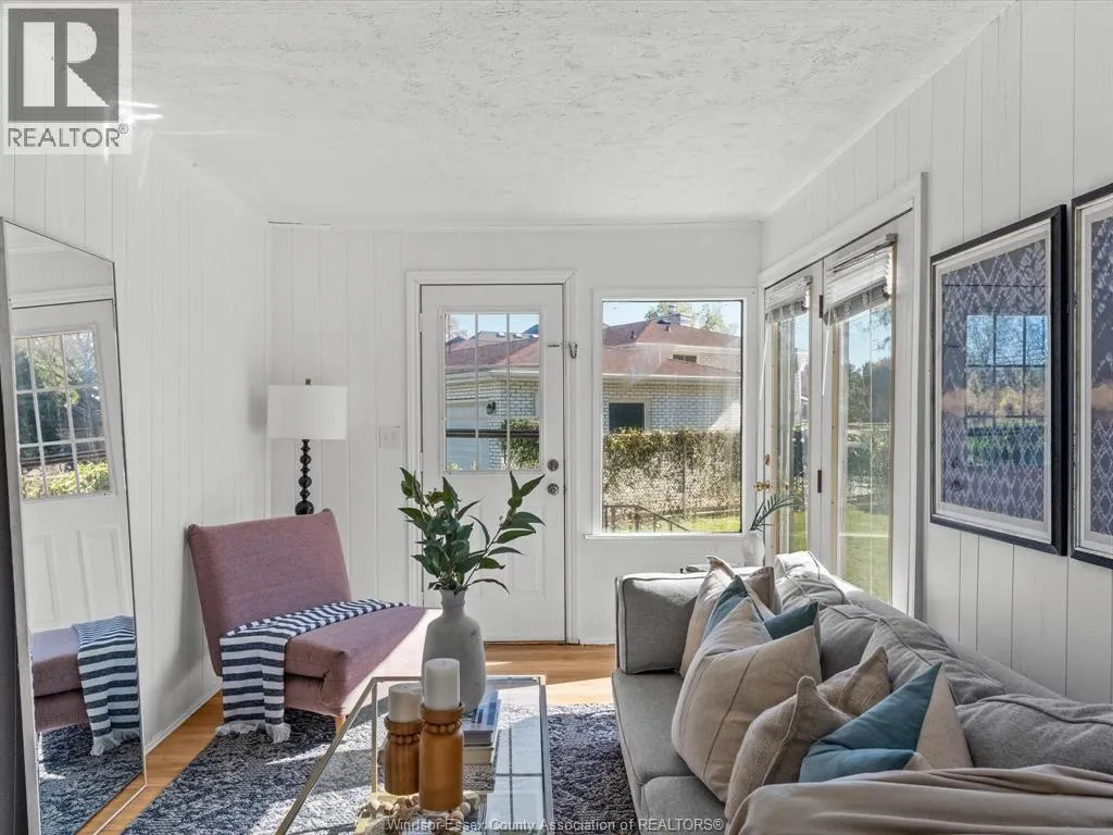 1355 Sprucewood