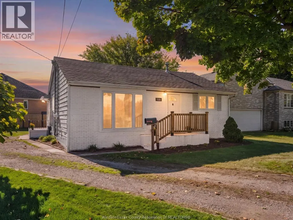 1355 Sprucewood
