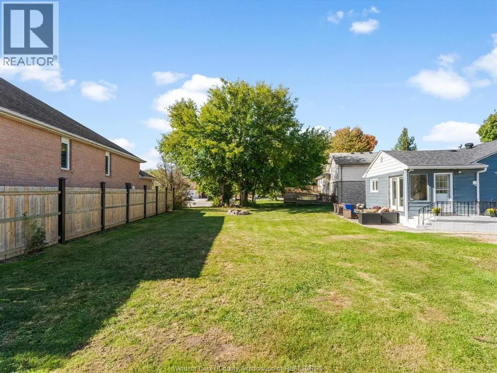 1355 Sprucewood
