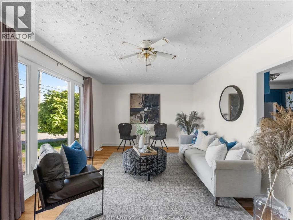 1355 Sprucewood