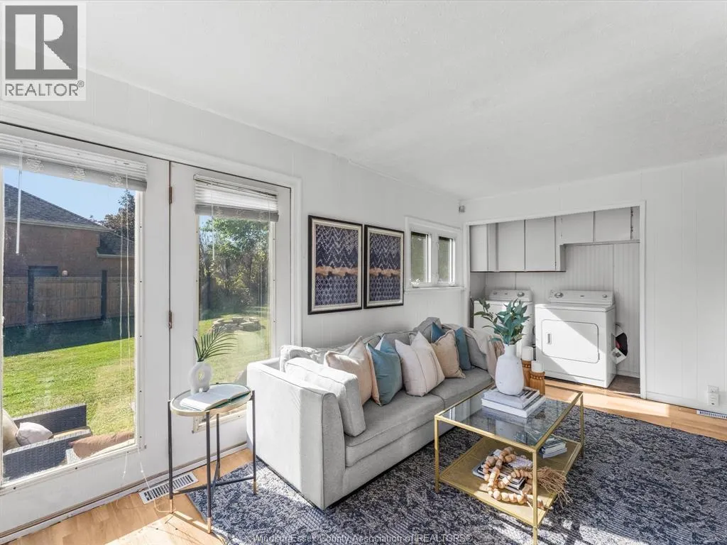 1355 Sprucewood