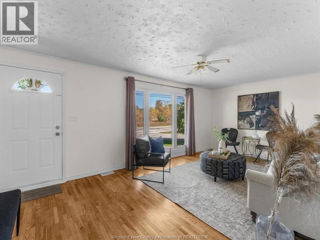 1355 Sprucewood