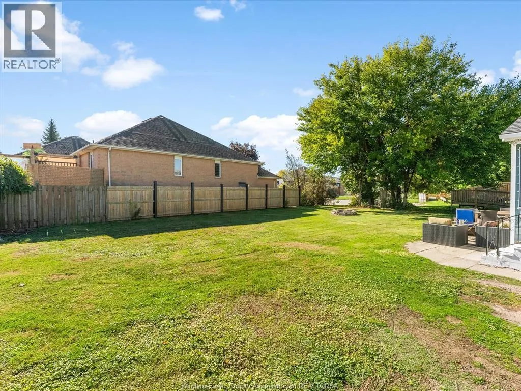 1355 Sprucewood