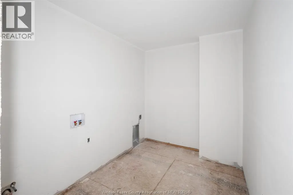 605 Hacket ROAD