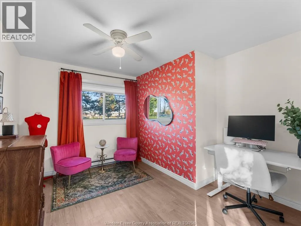 2949 Meadowbrook LANE
