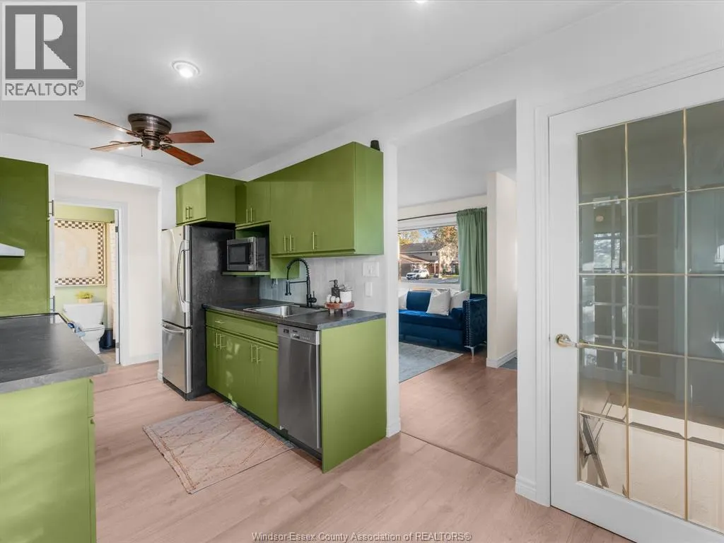 2949 Meadowbrook LANE
