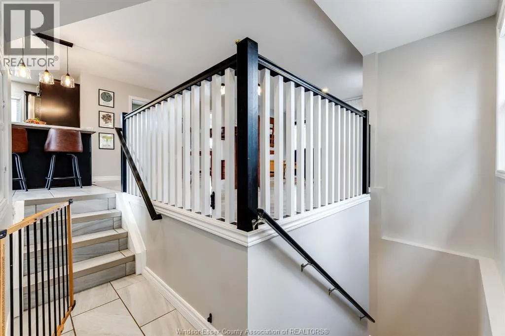 16 Parkdale AVENUE