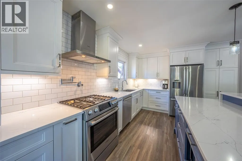 1592 COVENTRY COURT