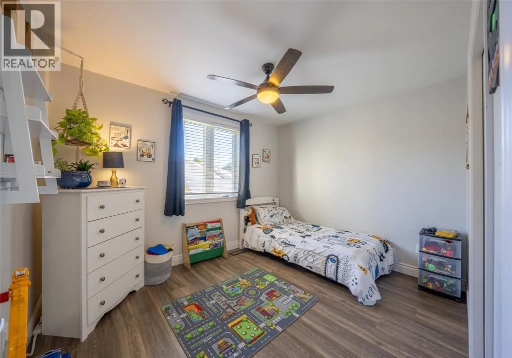 1592 COVENTRY COURT