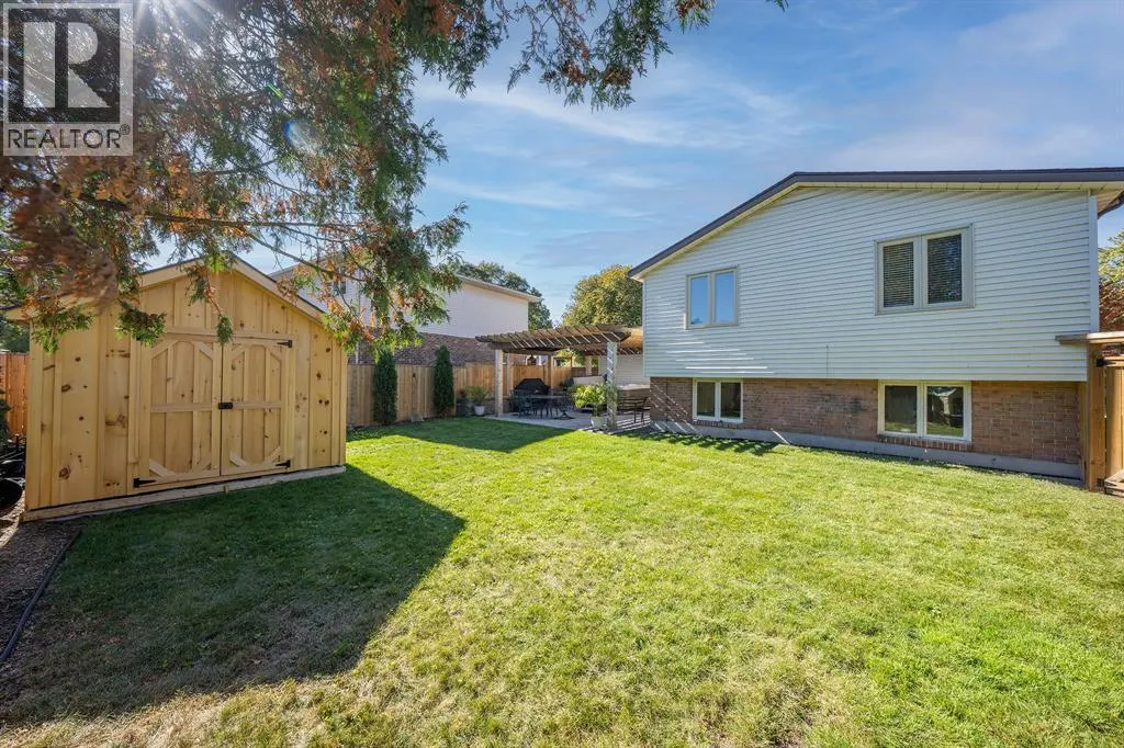 1592 COVENTRY COURT