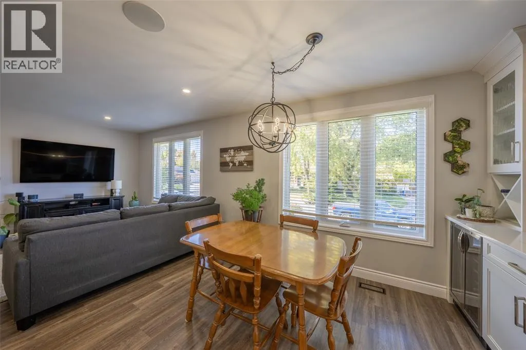 1592 COVENTRY COURT