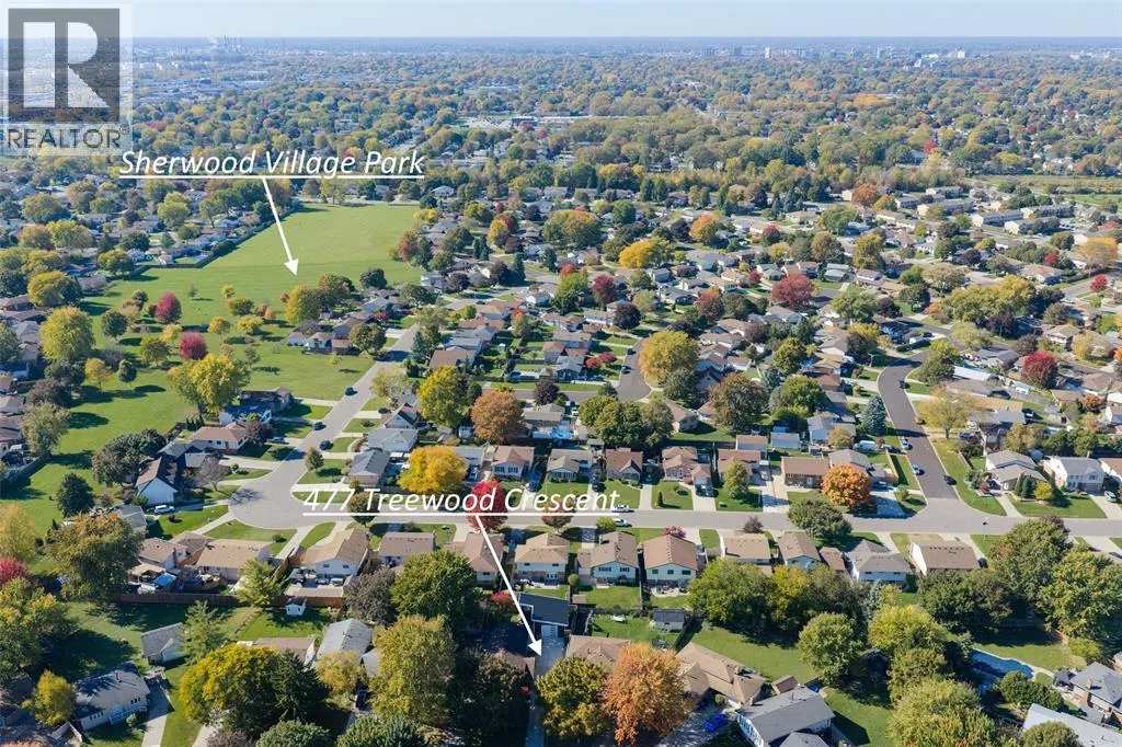 477 TREEWOOD CRESCENT
