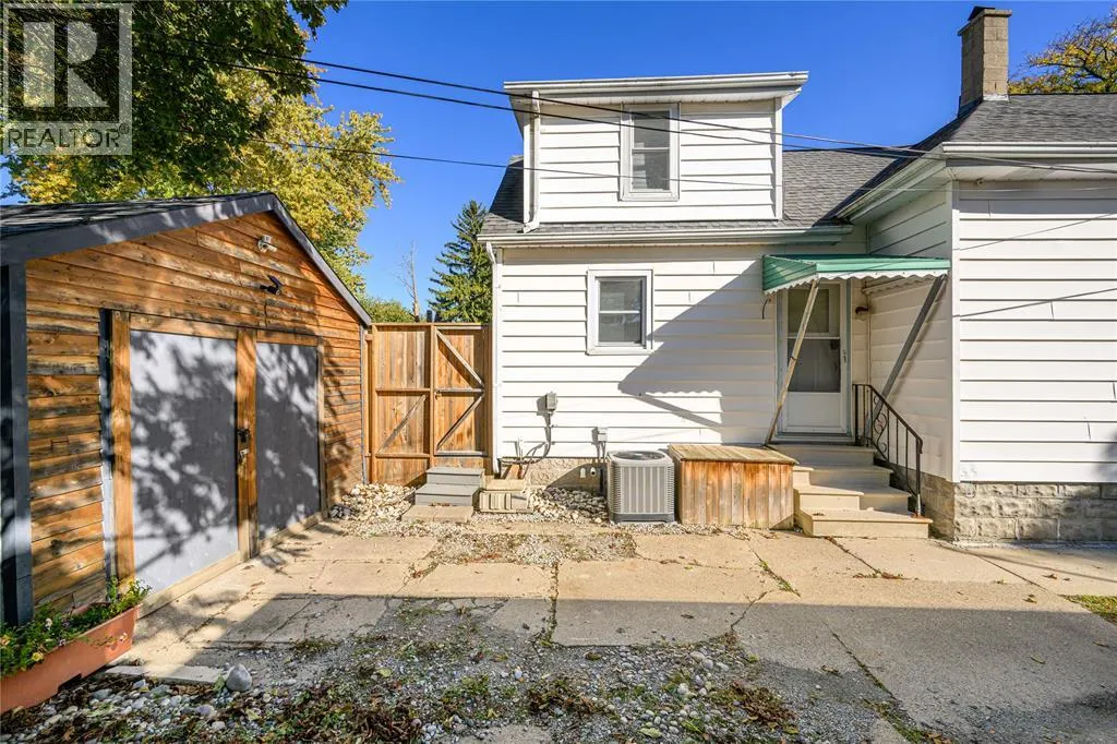 272 BRIGHT STREET