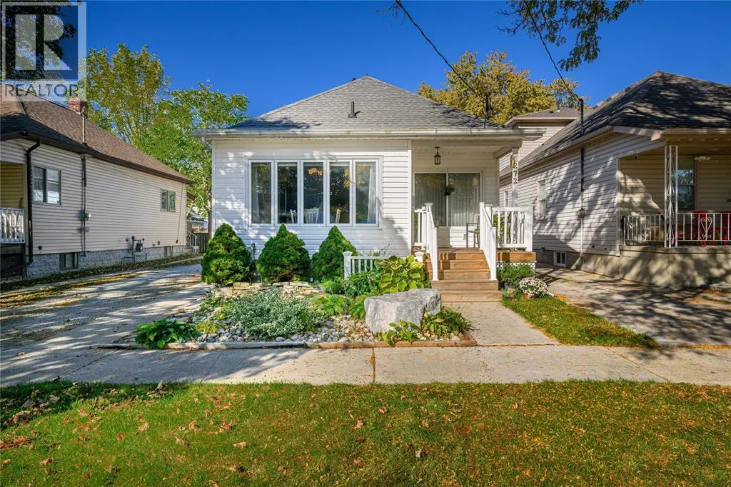 272 BRIGHT STREET