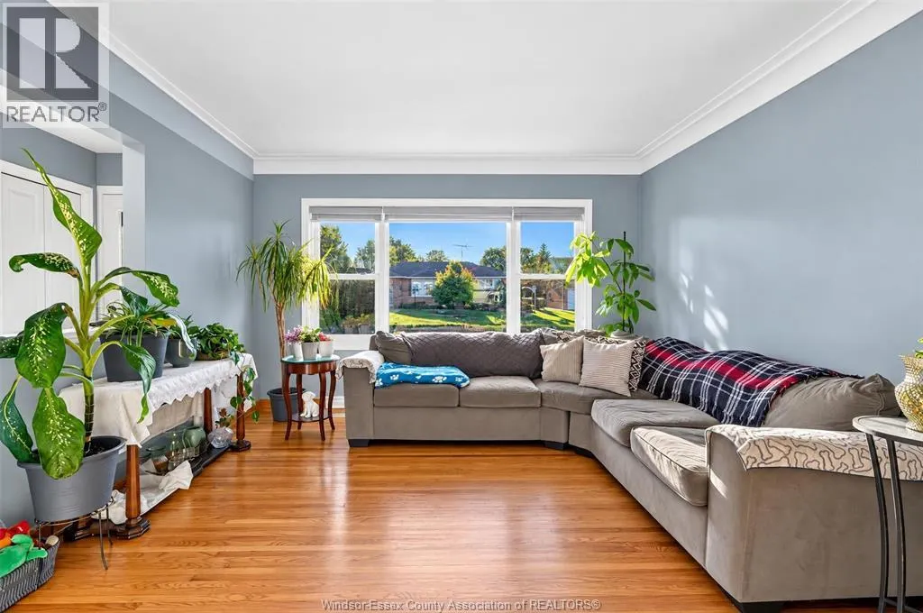 2346 LEONARD