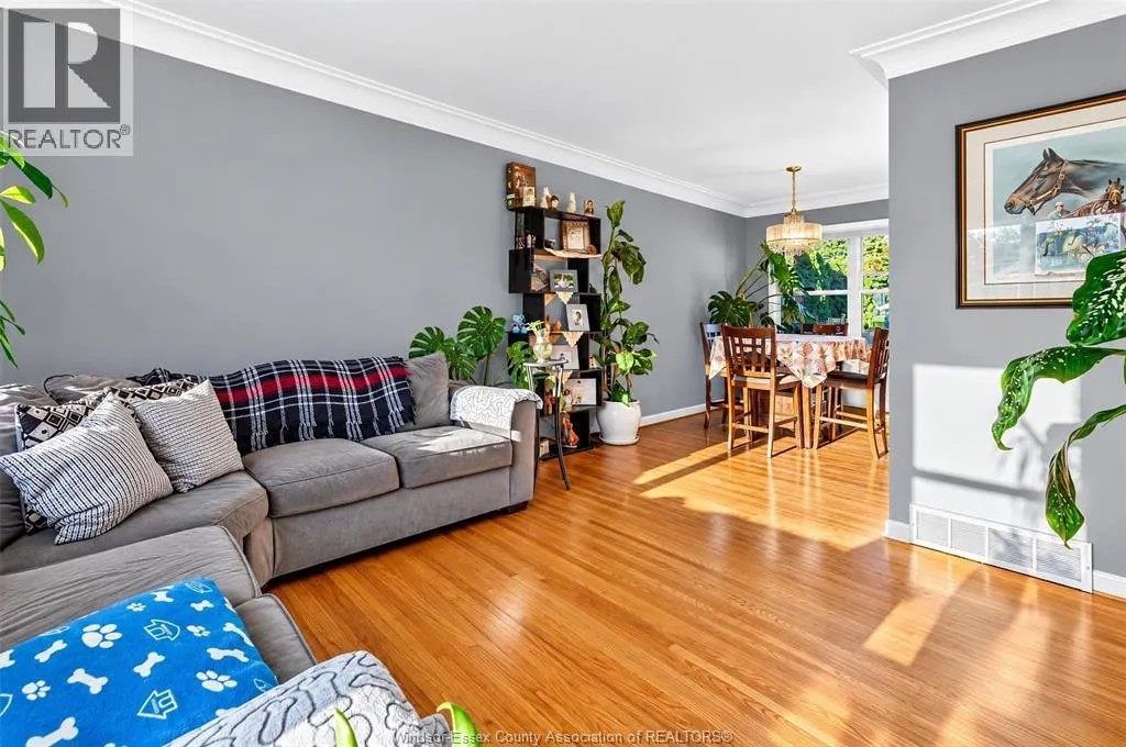 2346 LEONARD