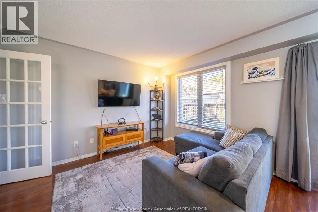 1016 PEACH BLOSSOM CRESCENT