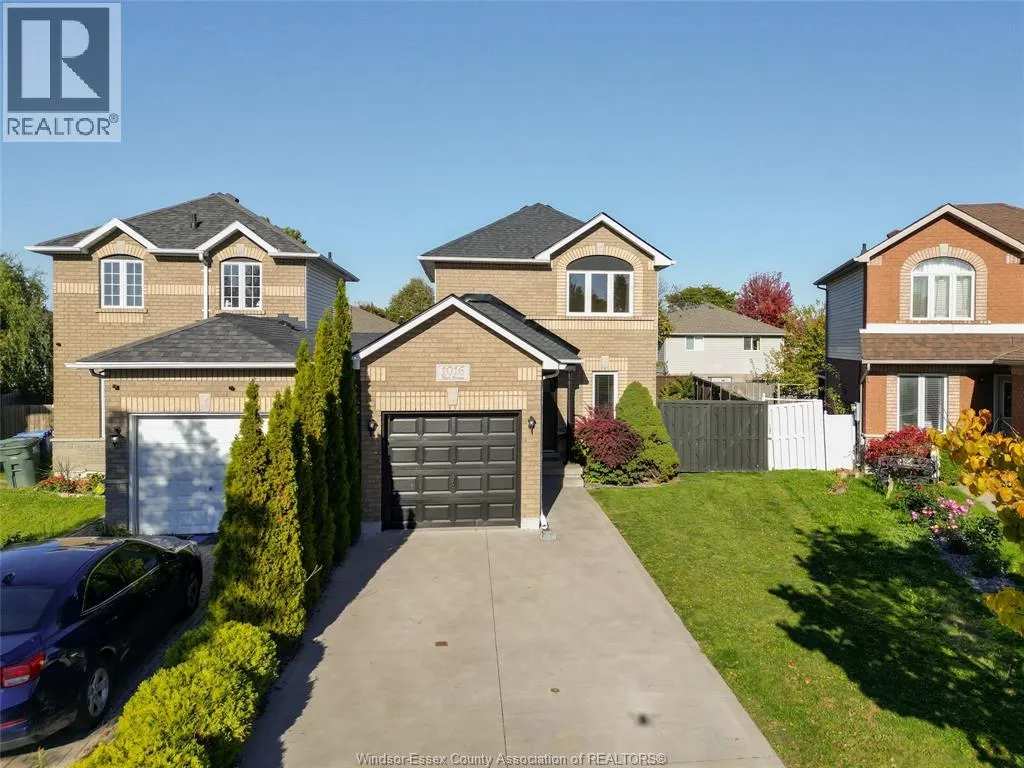 1016 PEACH BLOSSOM CRESCENT