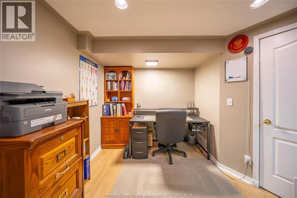 1016 PEACH BLOSSOM CRESCENT
